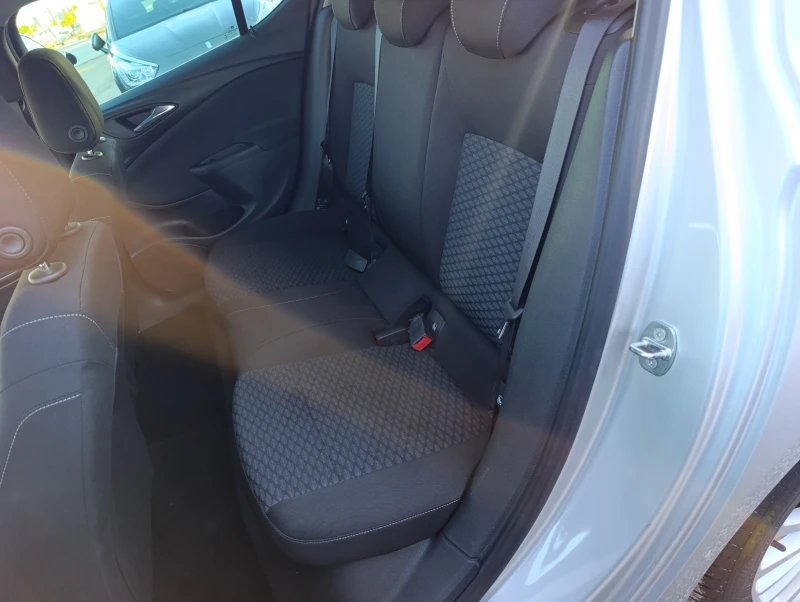 Opel Astra 1.4Т АВТОМАТИК, снимка 9 - Автомобили и джипове - 52223077