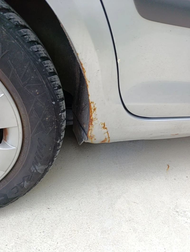 VW Golf Plus, снимка 6 - Автомобили и джипове - 52560952