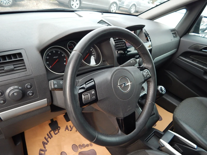 Opel Zafira 1.6Т* ПЕРФЕКТНА* 7места* , снимка 12 - Автомобили и джипове - 52628747