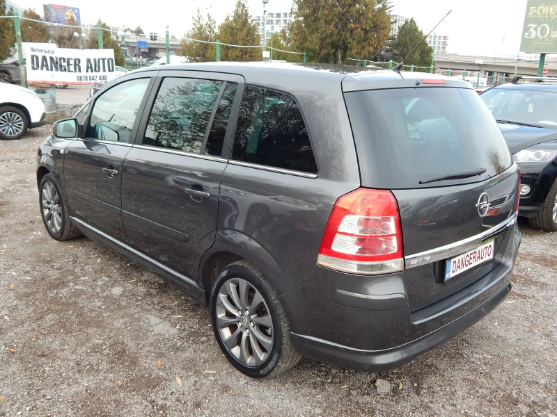 Opel Zafira 1.6Т* ПЕРФЕКТНА* 7места* , снимка 6 - Автомобили и джипове - 52628747