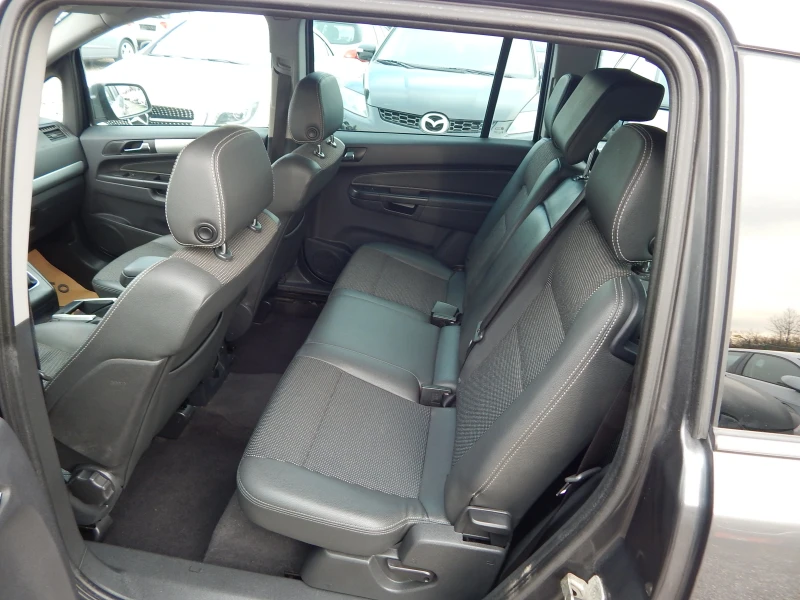 Opel Zafira 1.6Т* ПЕРФЕКТНА* 7места* , снимка 14 - Автомобили и джипове - 52628747