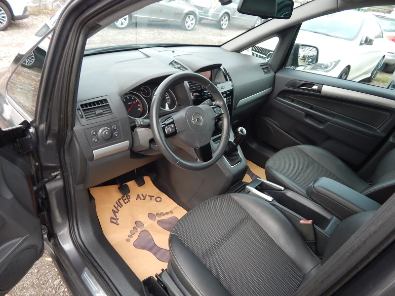 Opel Zafira 1.6Т* ПЕРФЕКТНА* 7места* , снимка 9 - Автомобили и джипове - 52628747