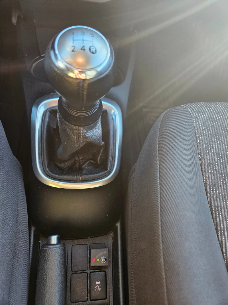 Toyota Yaris LPG Лизинг Бартер, снимка 11 - Автомобили и джипове - 53113277