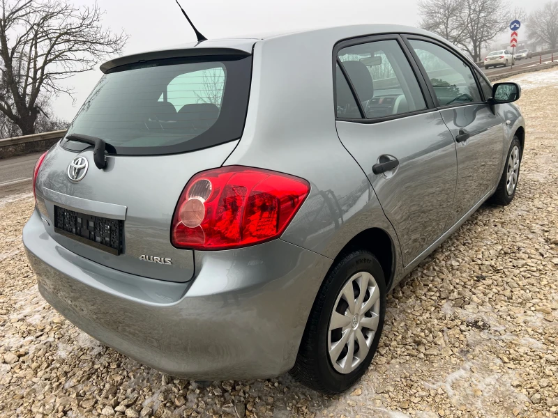 Toyota Auris 1.4i 16v/101p.s-Klima/5 vrati, снимка 3 - Автомобили и джипове - 53225386