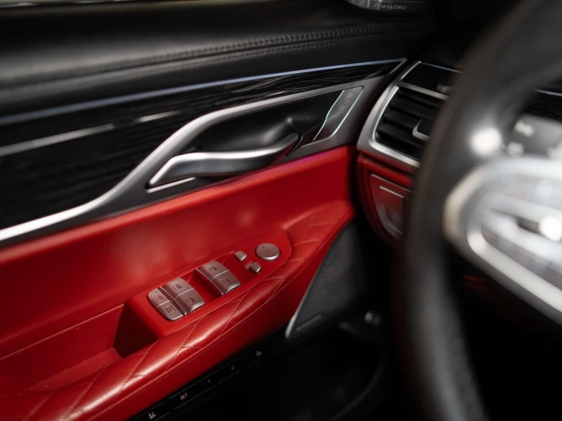 BMW 750 M-SPORT XDRIVE * CARFAX * ЦЕНА ДО БЪЛГАРИЯ, снимка 14 - Автомобили и джипове - 53271724