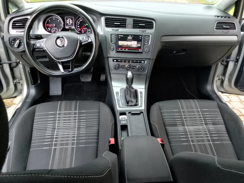 VW Golf 7 1, 6TDI 110HP АВТОМАТИК ГЕРМАНИЯ 100К КМ УНИКАТ, снимка 12 - Автомобили и джипове - 53423626