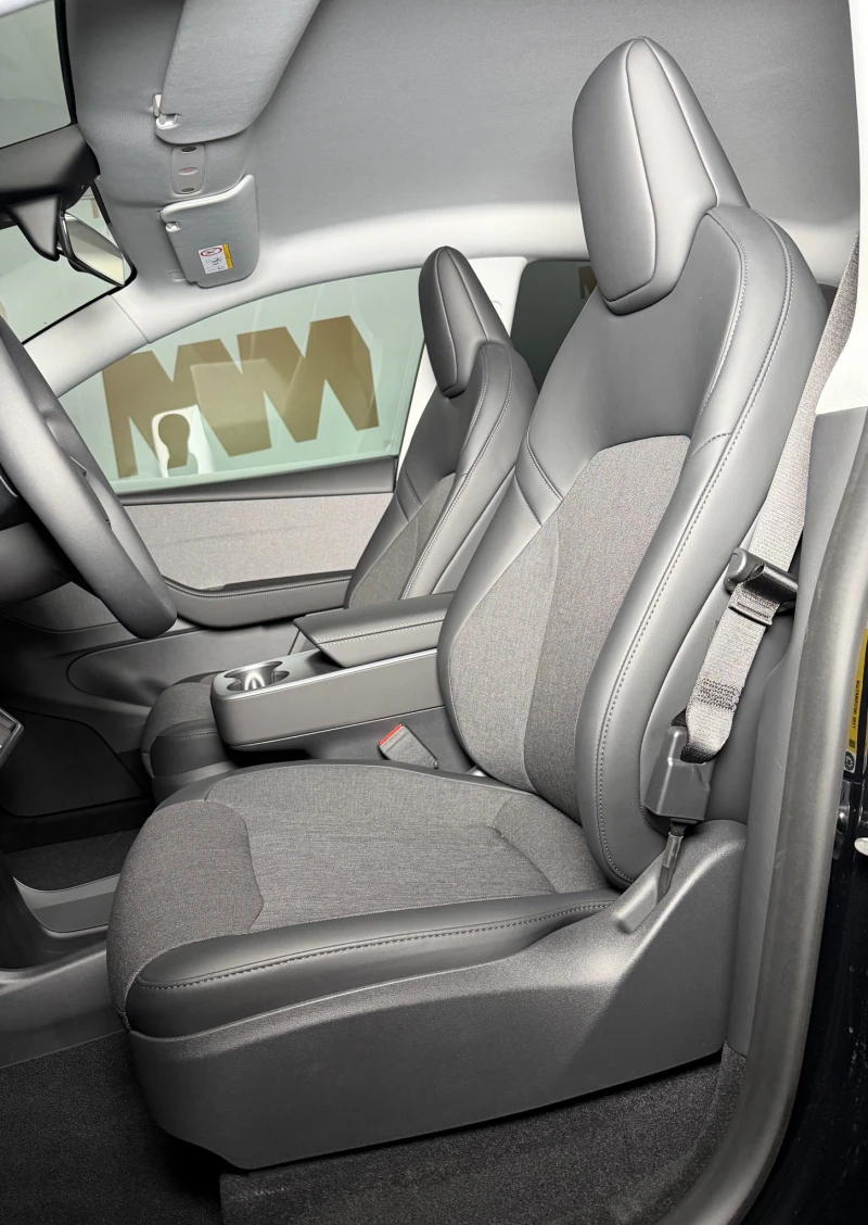 Tesla Model Y Diamond Black, снимка 8 - Автомобили и джипове - 53452110