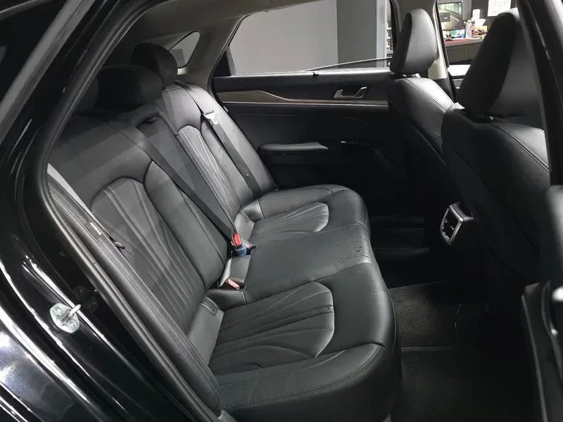 Kia K5 2.0| 150к.с.| ВКЛ.ТЕХНОТЕСТ и 3м. Г.О, снимка 7 - Автомобили и джипове - 55146256