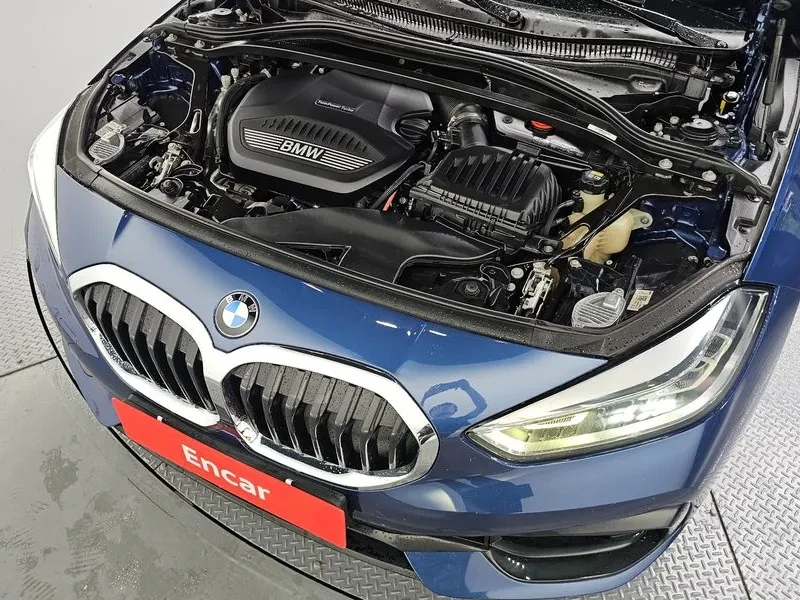 BMW 118 D Sports, снимка 6 - Автомобили и джипове - 55830671