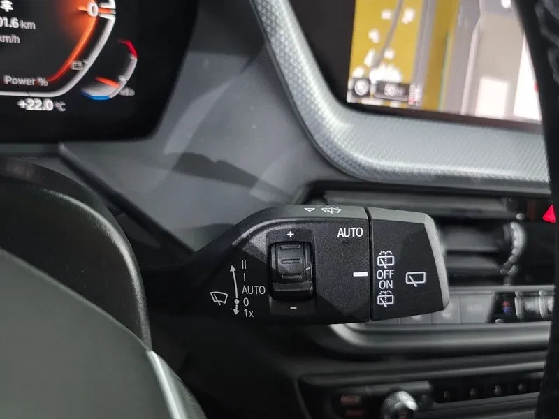 BMW 118 D Sports, снимка 16 - Автомобили и джипове - 55830671