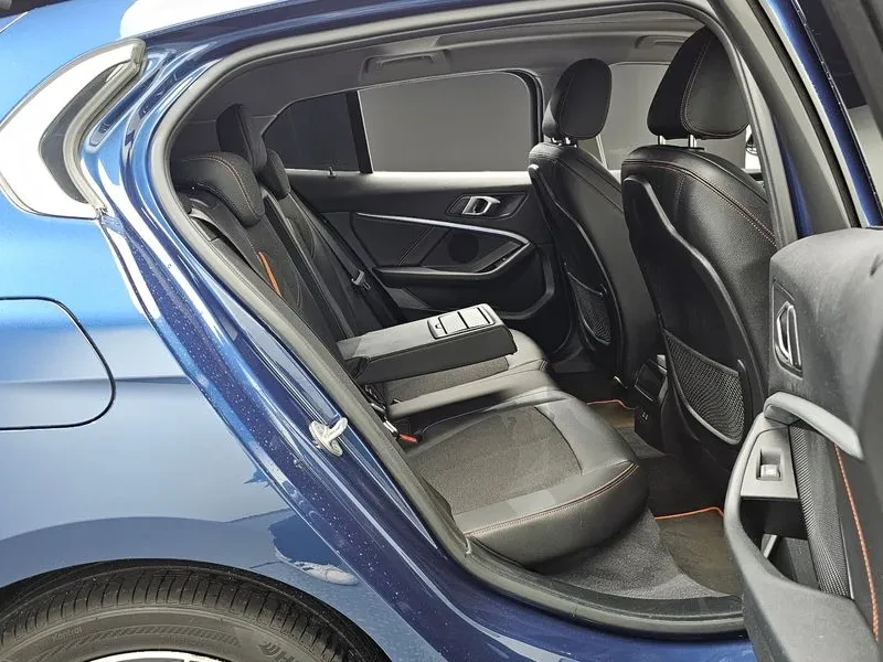 BMW 118 D Sports, снимка 11 - Автомобили и джипове - 55830671