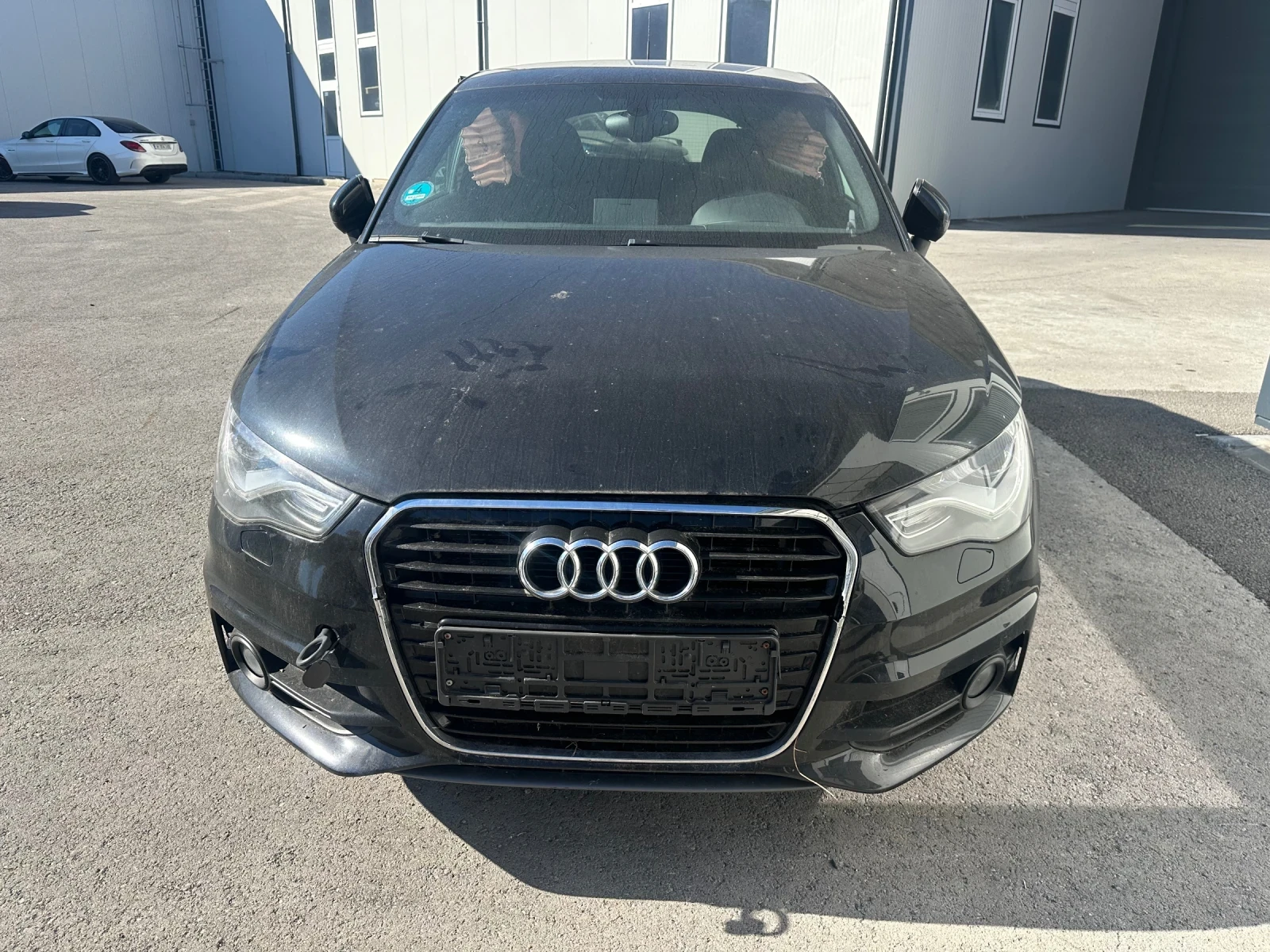 Audi A1 1.4 TFSI S-LINE - изображение 2