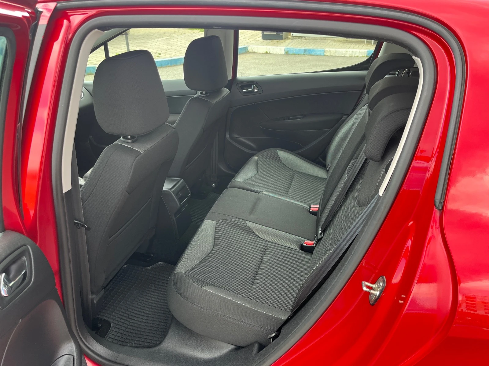 Peugeot 308 УНКАТ-ФЕЙСЛИФТ | Mobile.bg — изображение 11