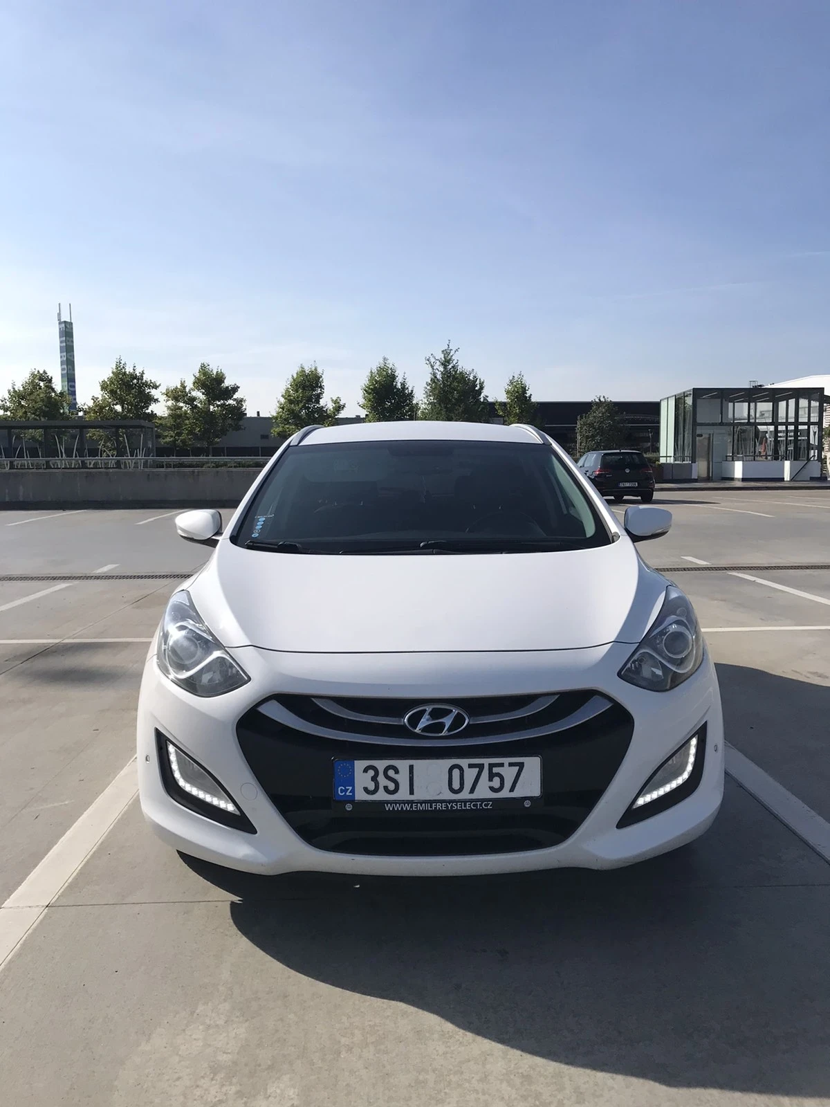 Hyundai I30 1.6 CRDI 16V 110 k.c.Automat-Weekend  - изображение 5