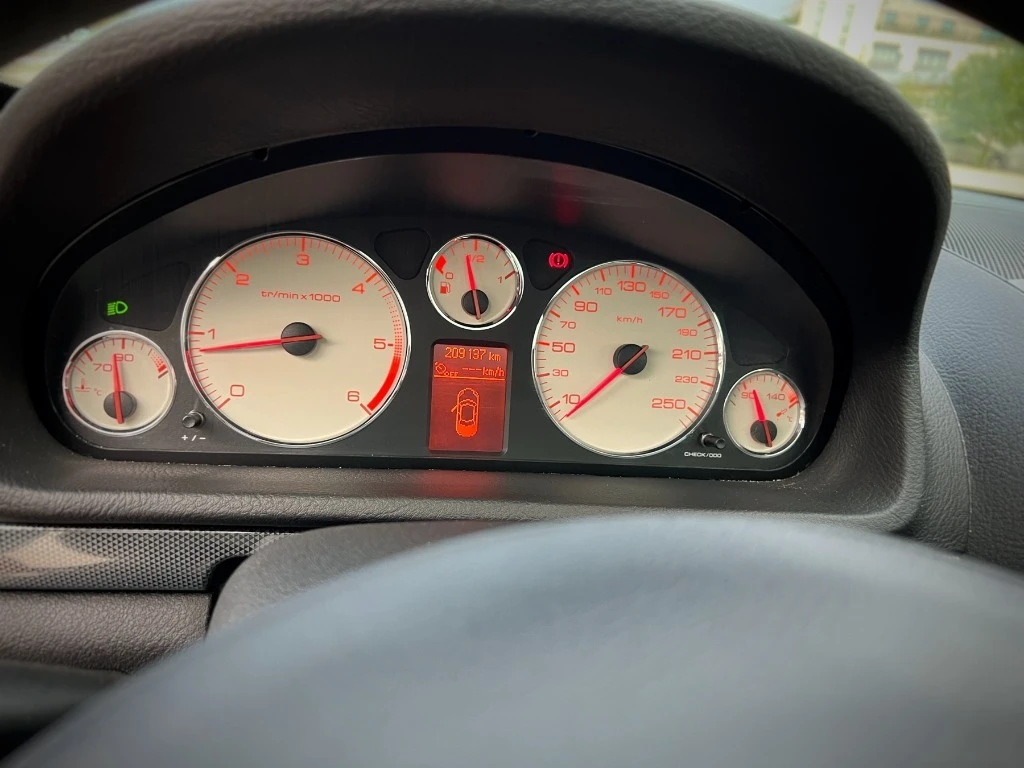 Peugeot 407 2.0 HDi - изображение 10