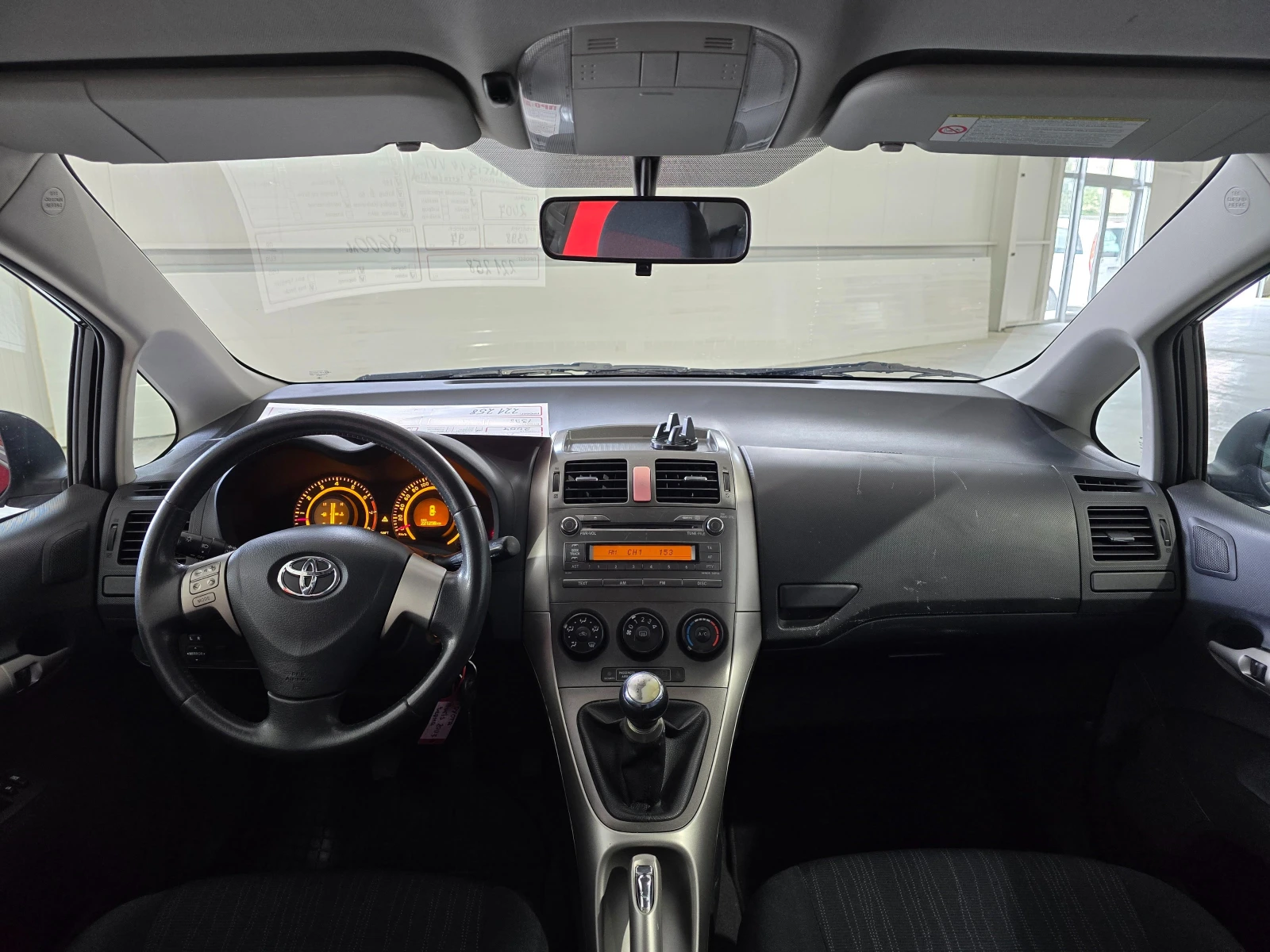 Toyota Auris 1.4 VVT-i Terra Cool Klima - изображение 9
