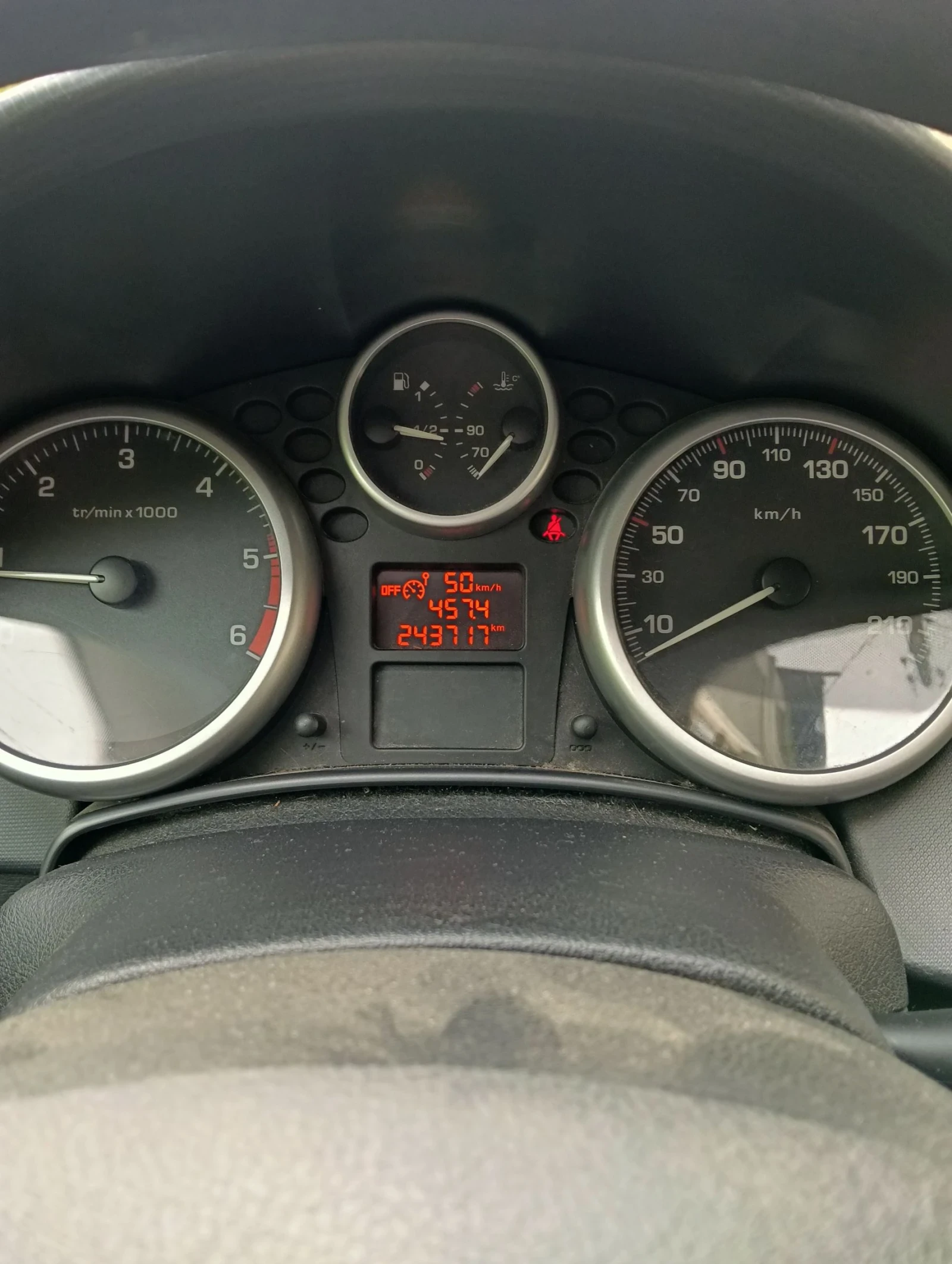 Peugeot 207 1.4hdi - изображение 9