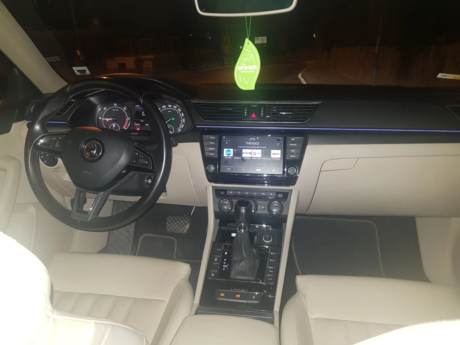 Skoda Superb  - изображение 4