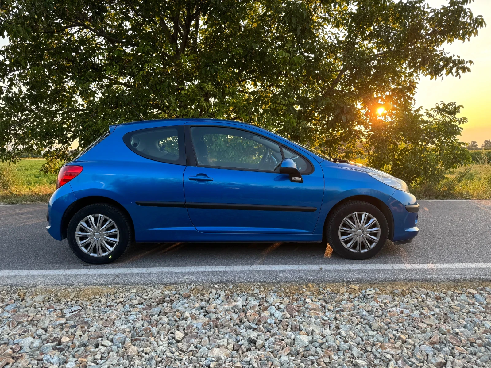 Peugeot 207 1.4 HDi - изображение 2