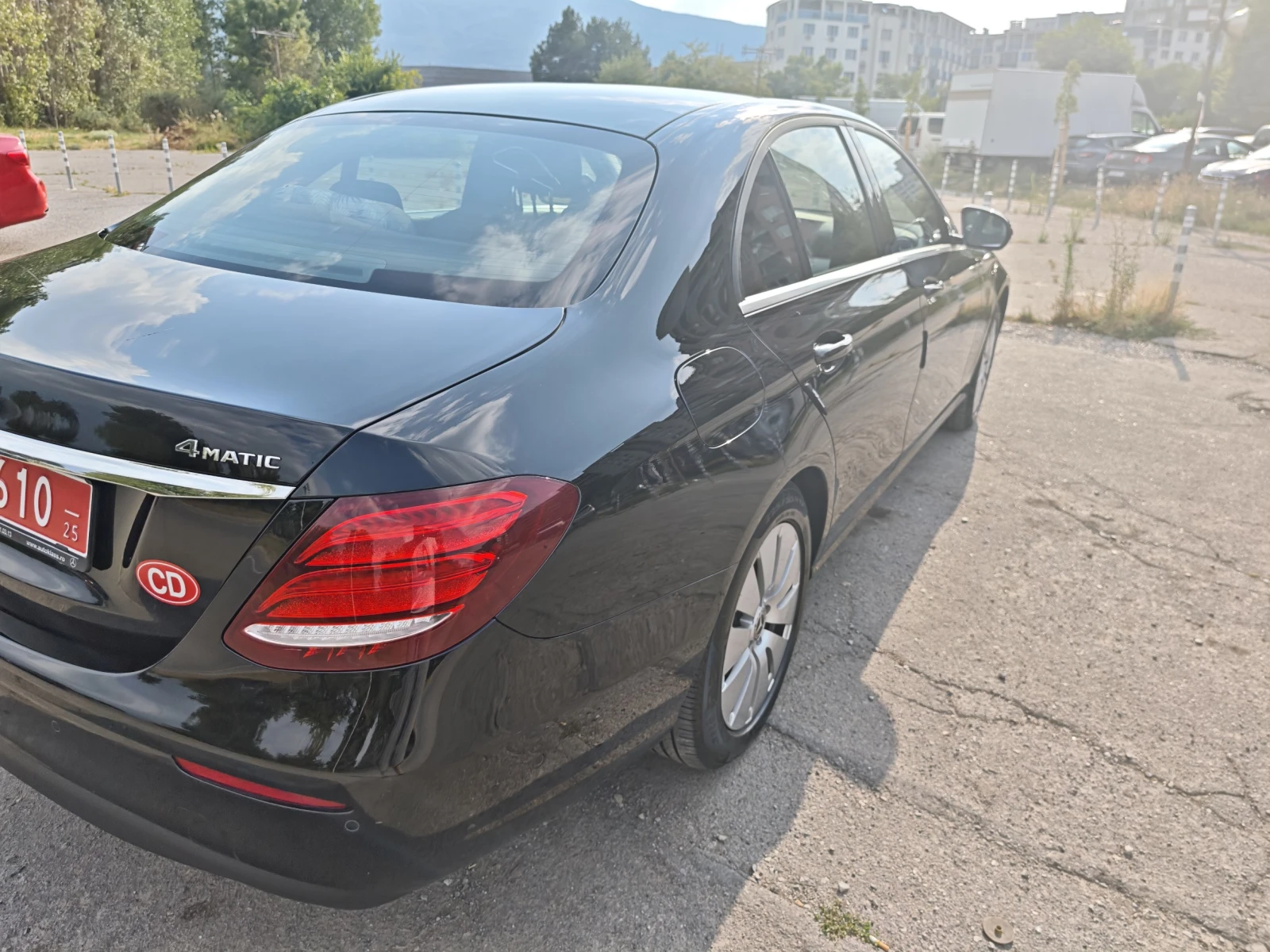 Mercedes-Benz E 220 4matic - изображение 3