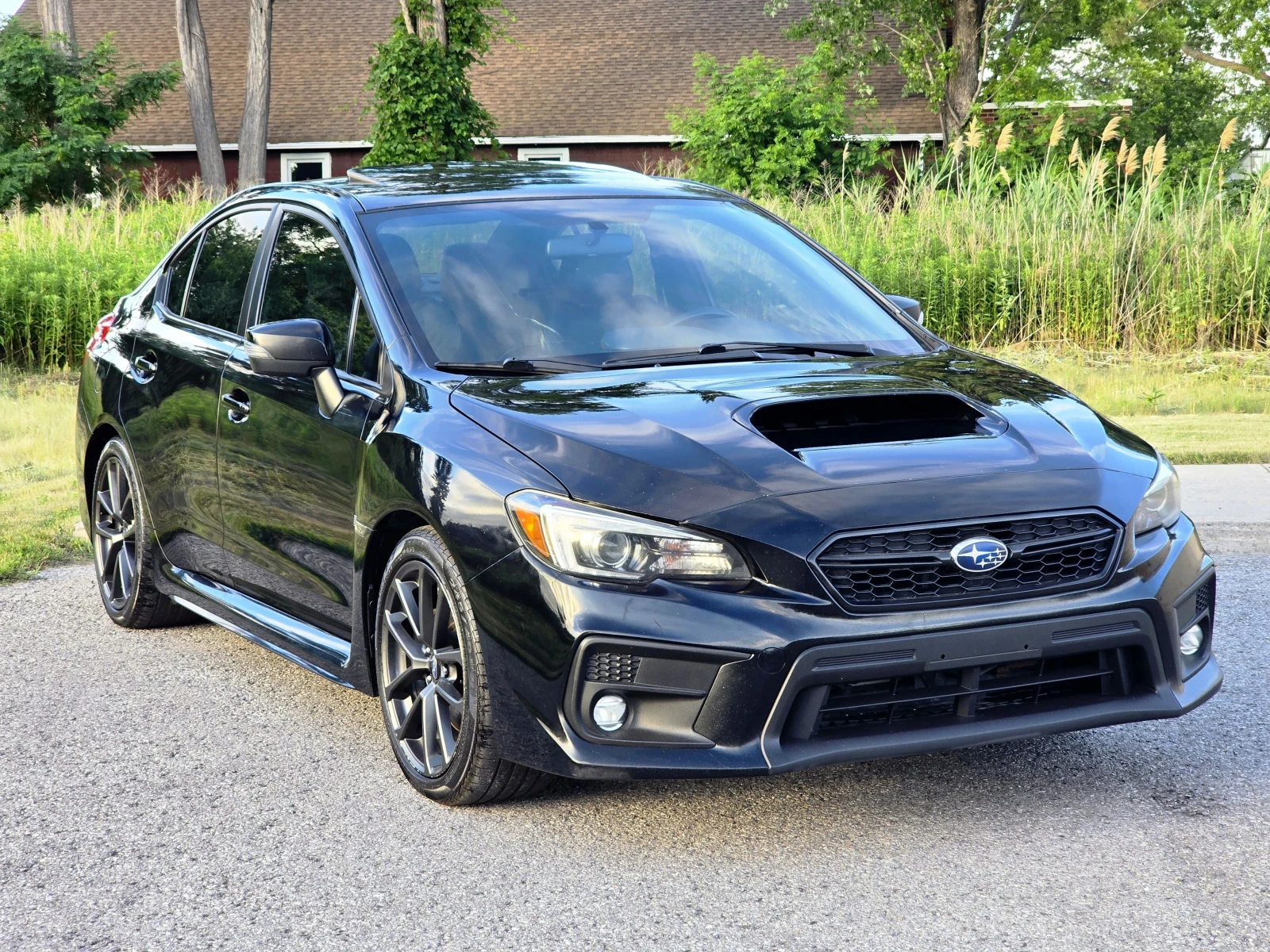 Subaru WRX * MANUAL * AWD * CARFAX * БЕЗ ПЪРВОНАЧАЛНА ВНОСКА - изображение 2