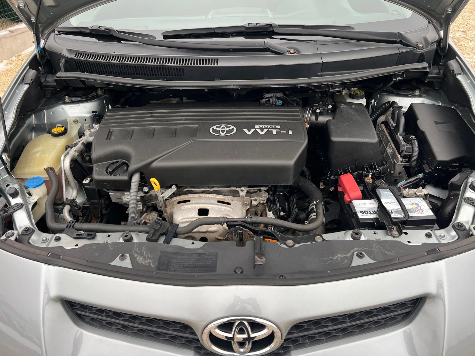 Toyota Auris 1.4i 16v/101p.s-Klima/5 vrati | Mobile.bg � ����������� 15