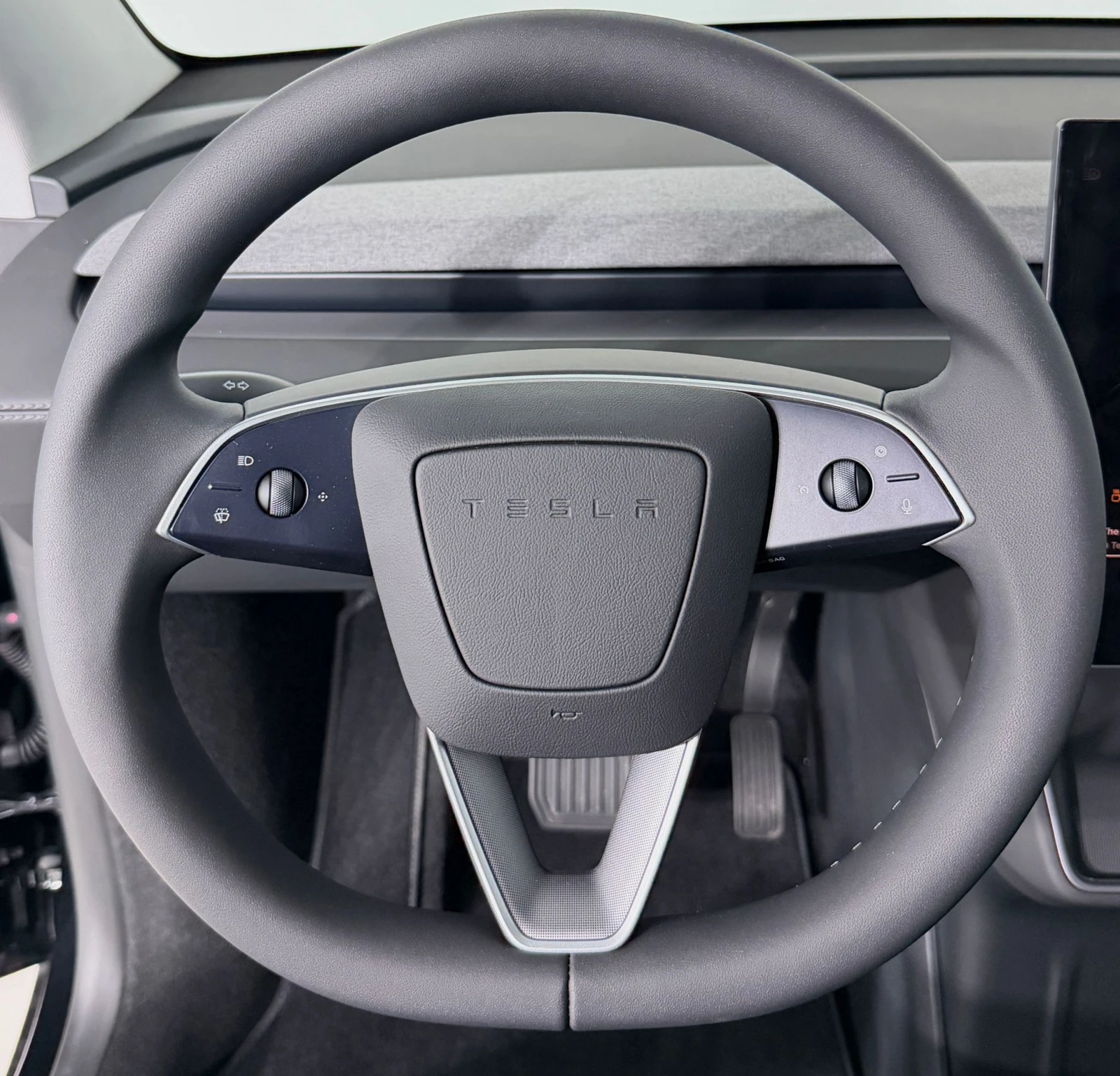 Tesla Model Y Diamond Black | Mobile.bg � ����������� 12