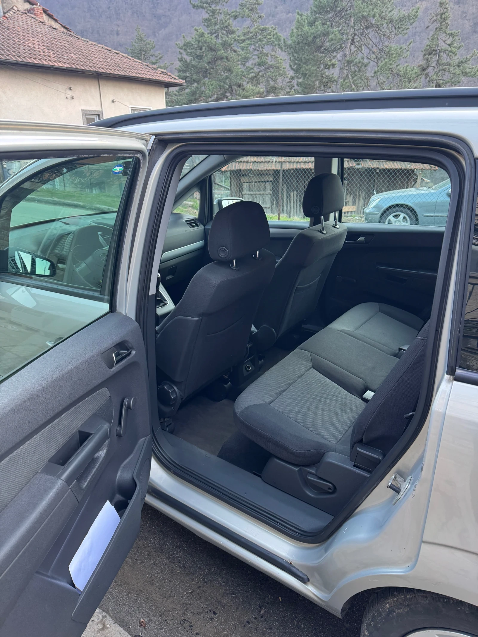 Opel Zafira, снимка 8 - Автомобили и джипове - 53837610