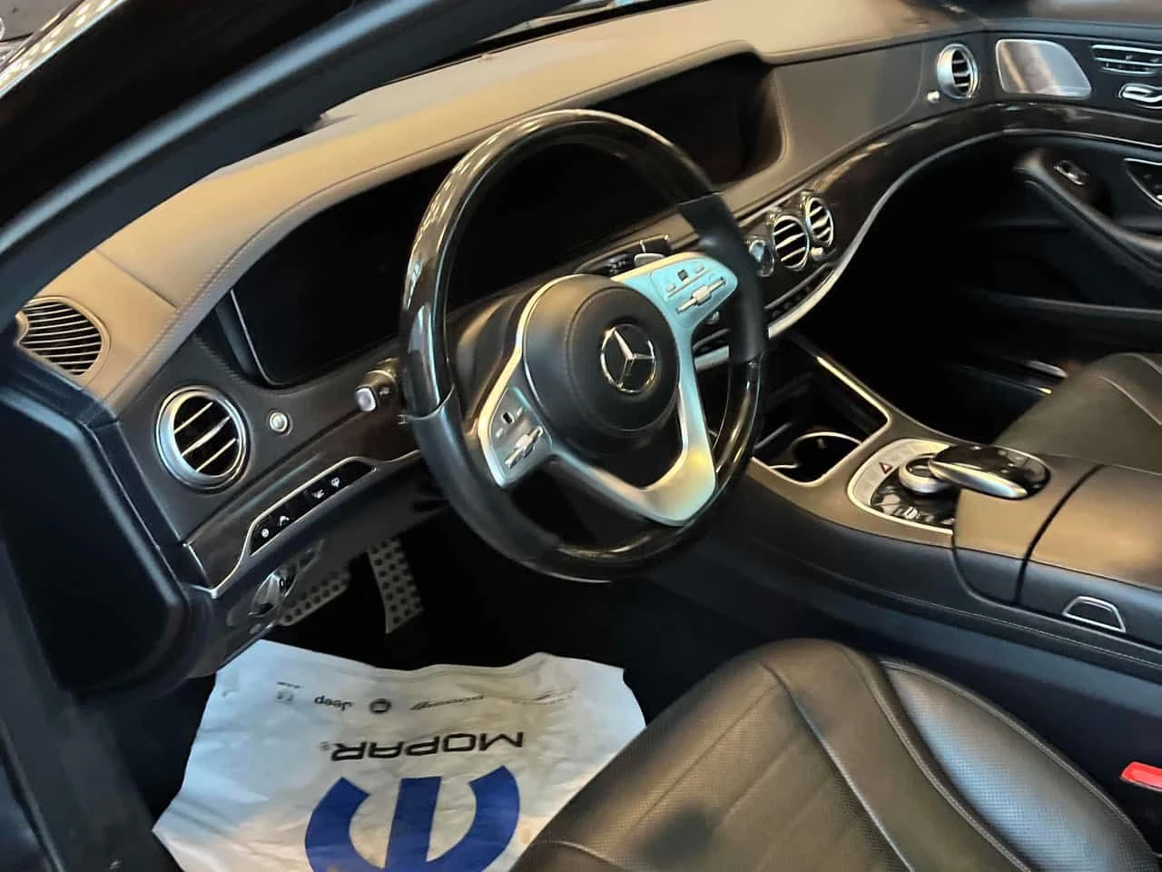 Mercedes-Benz S 560 CARFAX, снимка 5 - Автомобили и джипове - 54172279