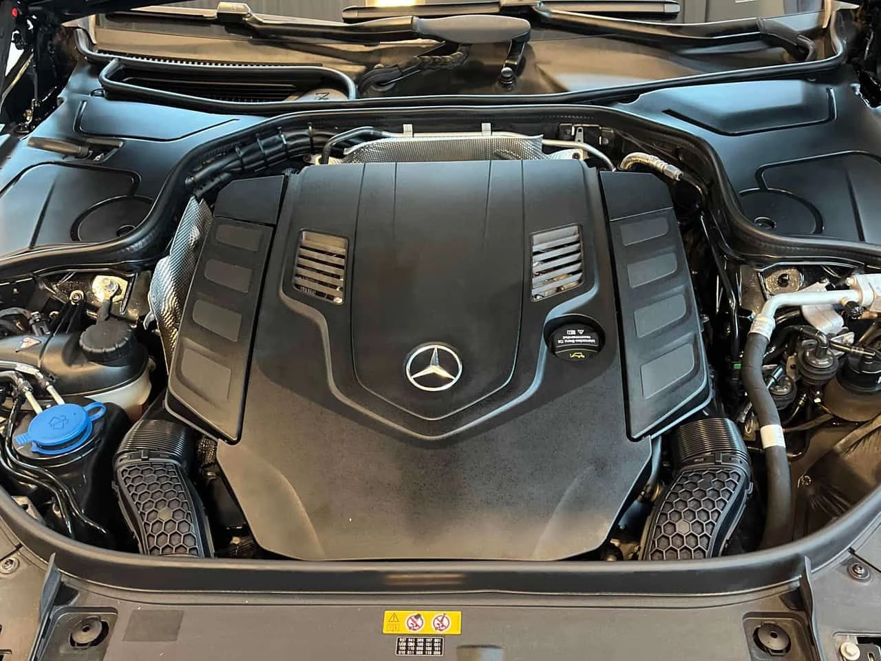 Mercedes-Benz S 560 CARFAX, снимка 11 - Автомобили и джипове - 54172279