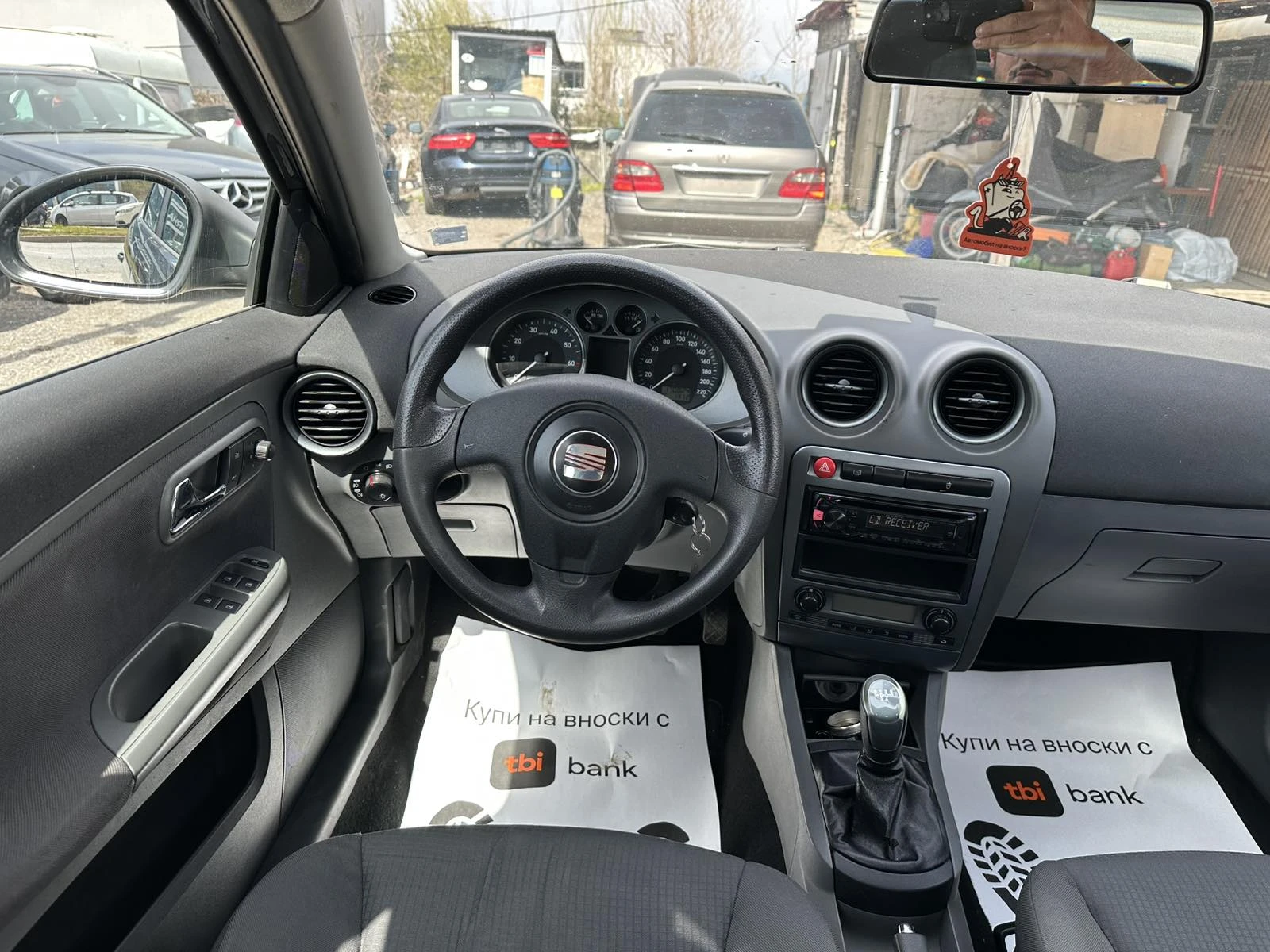 Seat Cordoba 1.4/16v Газ.Инж. в гаранция, снимка 11 - Автомобили и джипове - 54206596