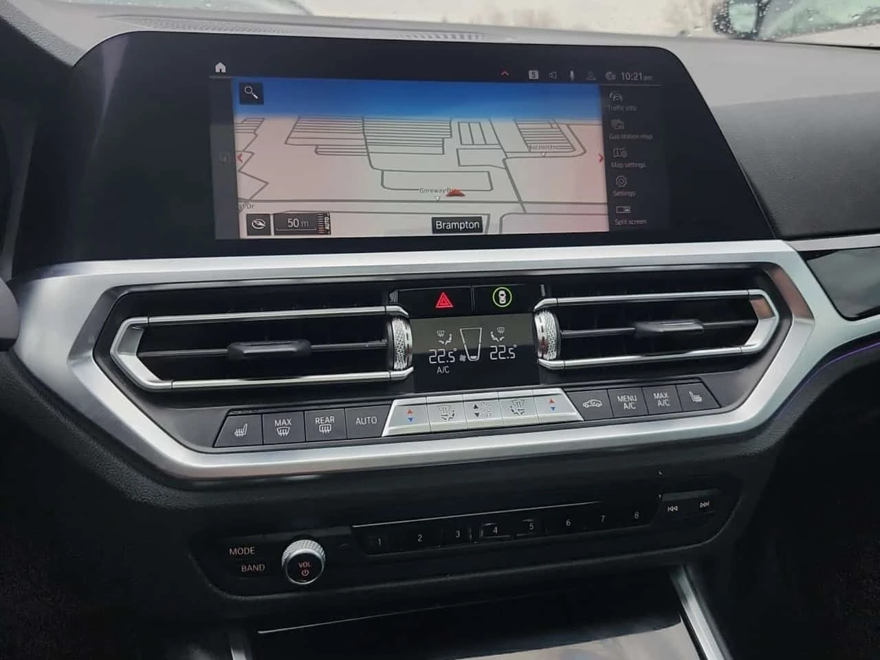 BMW 330 * 330I XDRIVE * ПОДГРЕВ* ПАНОРАМА* КАМЕРА* , снимка 12 - Автомобили и джипове - 54227621