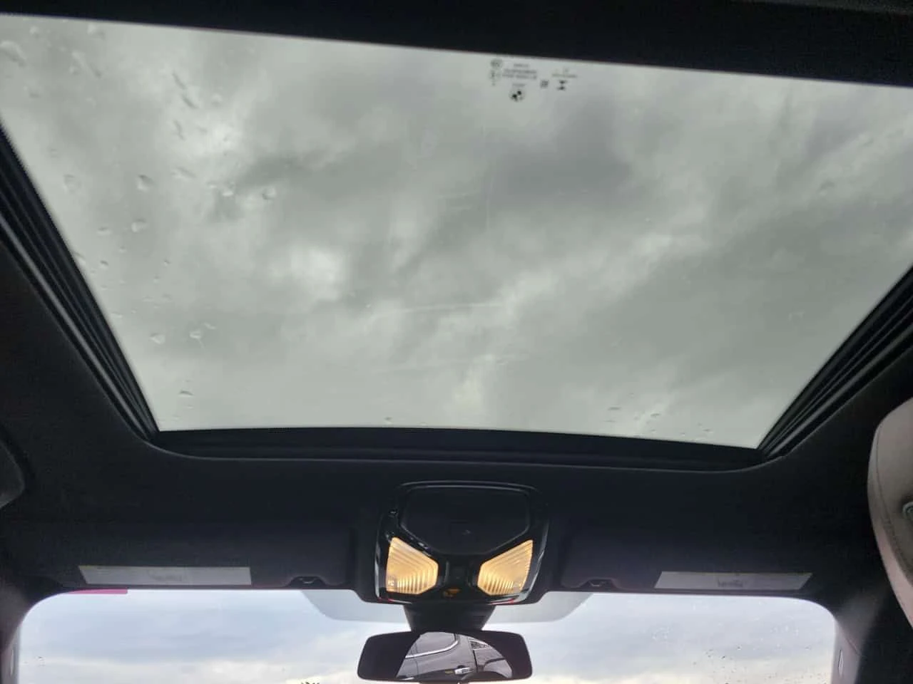 BMW 330 * 330I XDRIVE * ПОДГРЕВ* ПАНОРАМА* КАМЕРА* , снимка 6 - Автомобили и джипове - 54227621