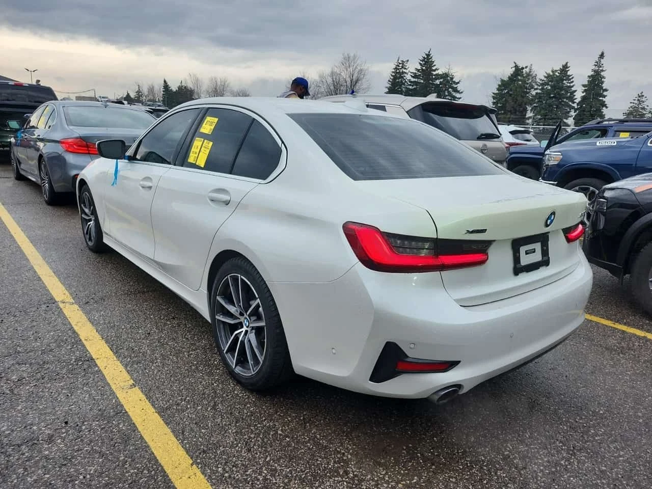 BMW 330 * 330I XDRIVE * ПОДГРЕВ* ПАНОРАМА* КАМЕРА* , снимка 4 - Автомобили и джипове - 54227621