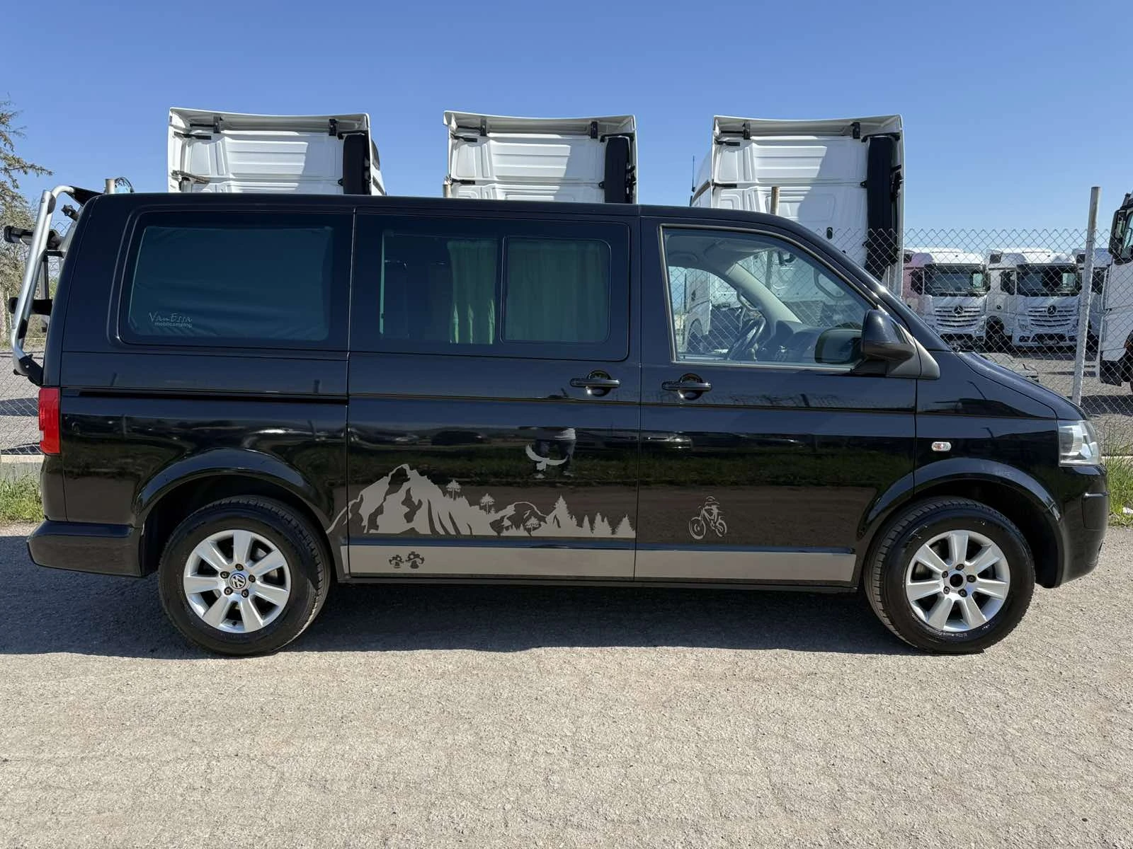 VW Multivan 2.0TDI Швейцария, снимка 5 - Автомобили и джипове - 54315537