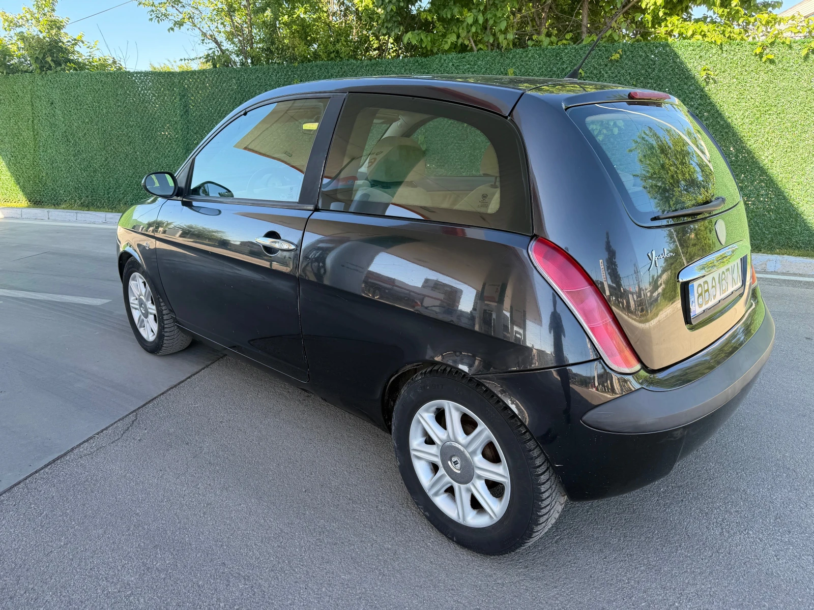 Lancia Ypsilon 1.4i БЕНЗИН, снимка 4 - Автомобили и джипове - 54570141