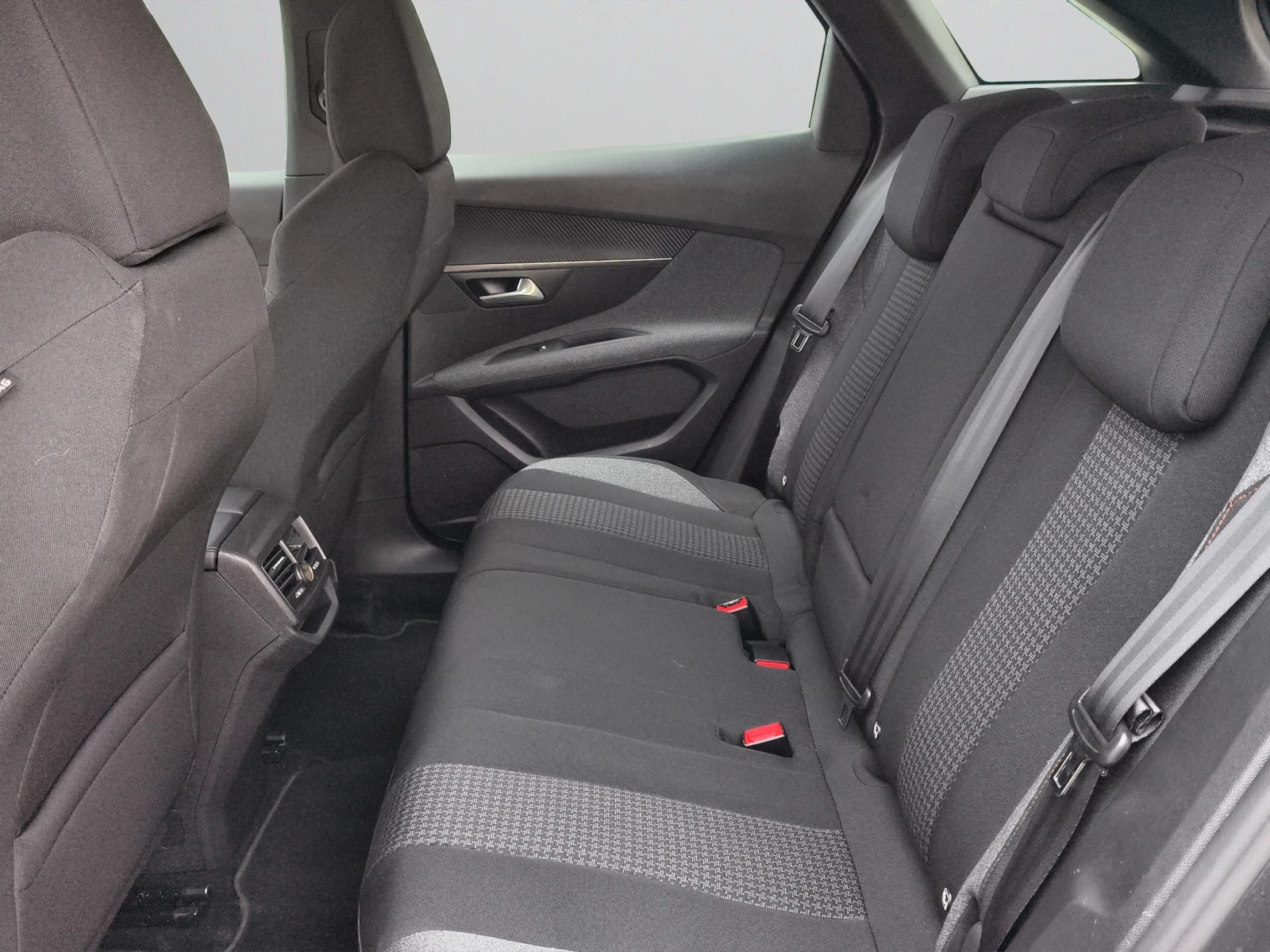 Peugeot 3008 ACTIVE PACK 1.2 PureTech 130 S&S EURO 6//2103R20, снимка 12 - Автомобили и джипове - 54621739