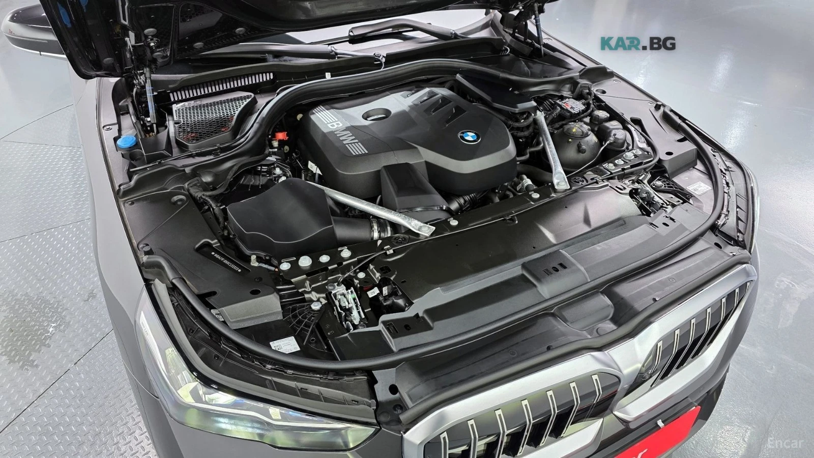 BMW 520 * КОЖА* ПОДГРЕВ* ОБДХВАНЕ* ПАНОРАМА* HEAD-UP* , снимка 6 - Автомобили и джипове - 54659586