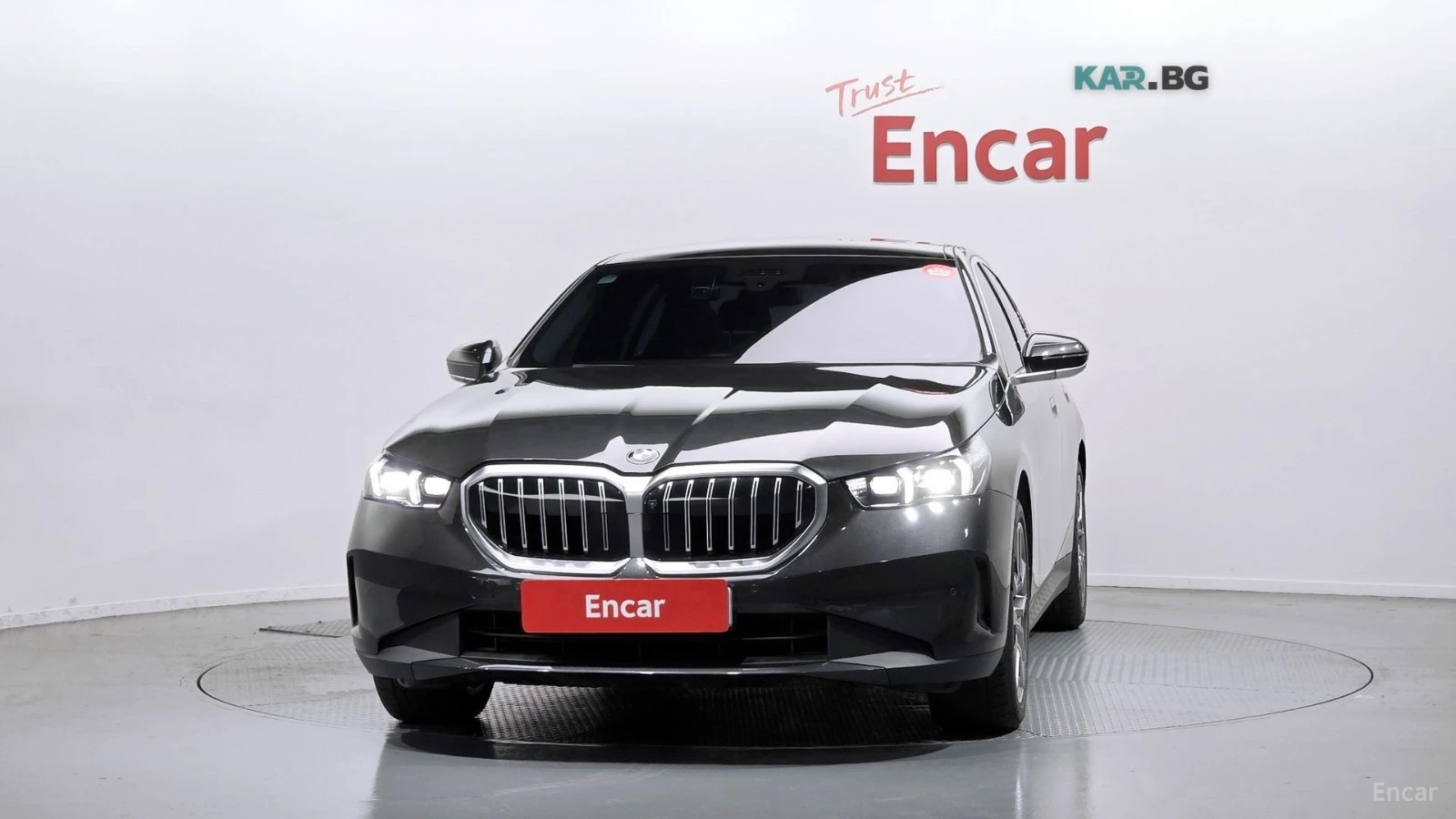BMW 520 * КОЖА* ПОДГРЕВ* ОБДХВАНЕ* ПАНОРАМА* HEAD-UP* , снимка 3 - Автомобили и джипове - 54659586