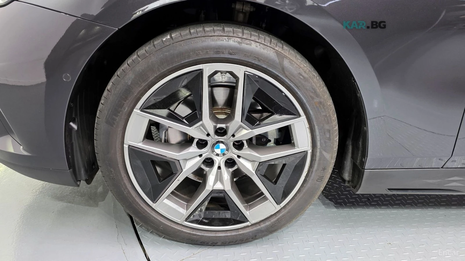 BMW 520 * КОЖА* ПОДГРЕВ* ОБДХВАНЕ* ПАНОРАМА* HEAD-UP* , снимка 5 - Автомобили и джипове - 54659586