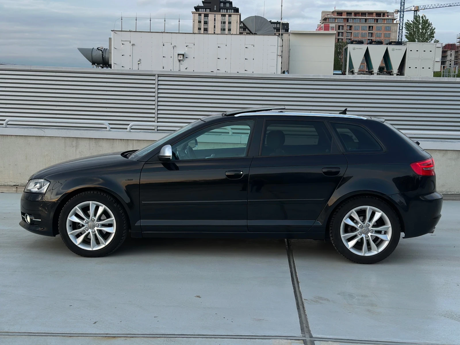 Audi A3 1.9 TDI* S-Line* LED* PANO, снимка 4 - Автомобили и джипове - 54665155