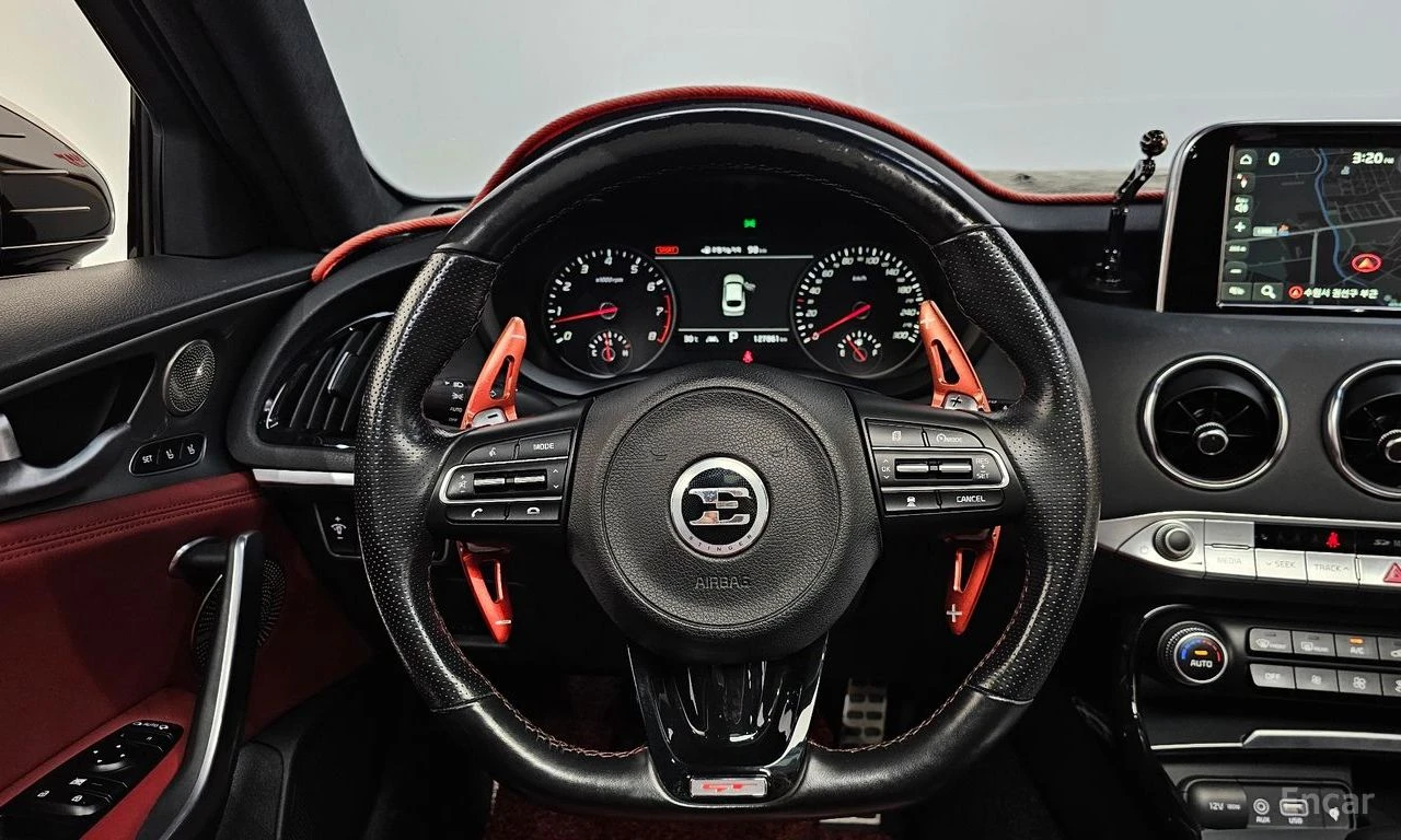 Kia Stinger 3.3 Turbo AWD* GT* Обдухване* Подгрев* 360 камера*, снимка 4 - Автомобили и джипове - 54700445
