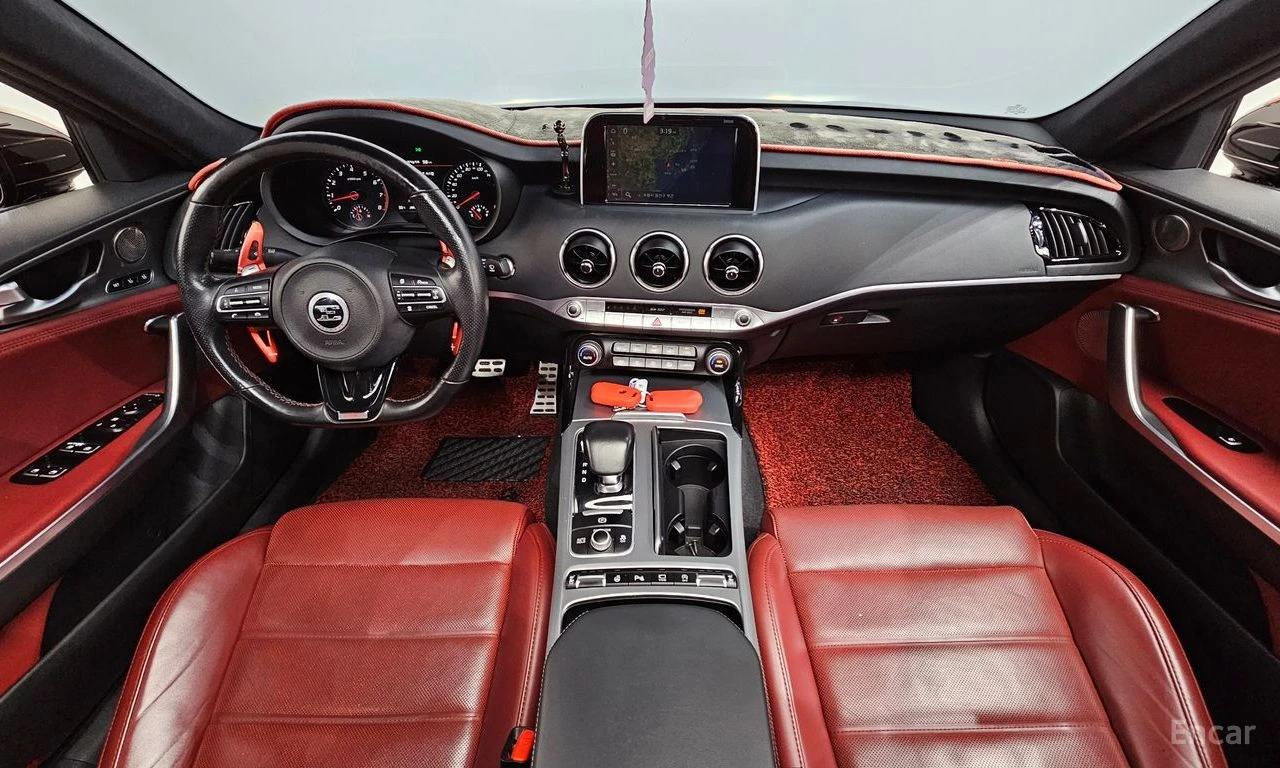 Kia Stinger 3.3 Turbo AWD* GT* Обдухване* Подгрев* 360 камера*, снимка 3 - Автомобили и джипове - 54700445