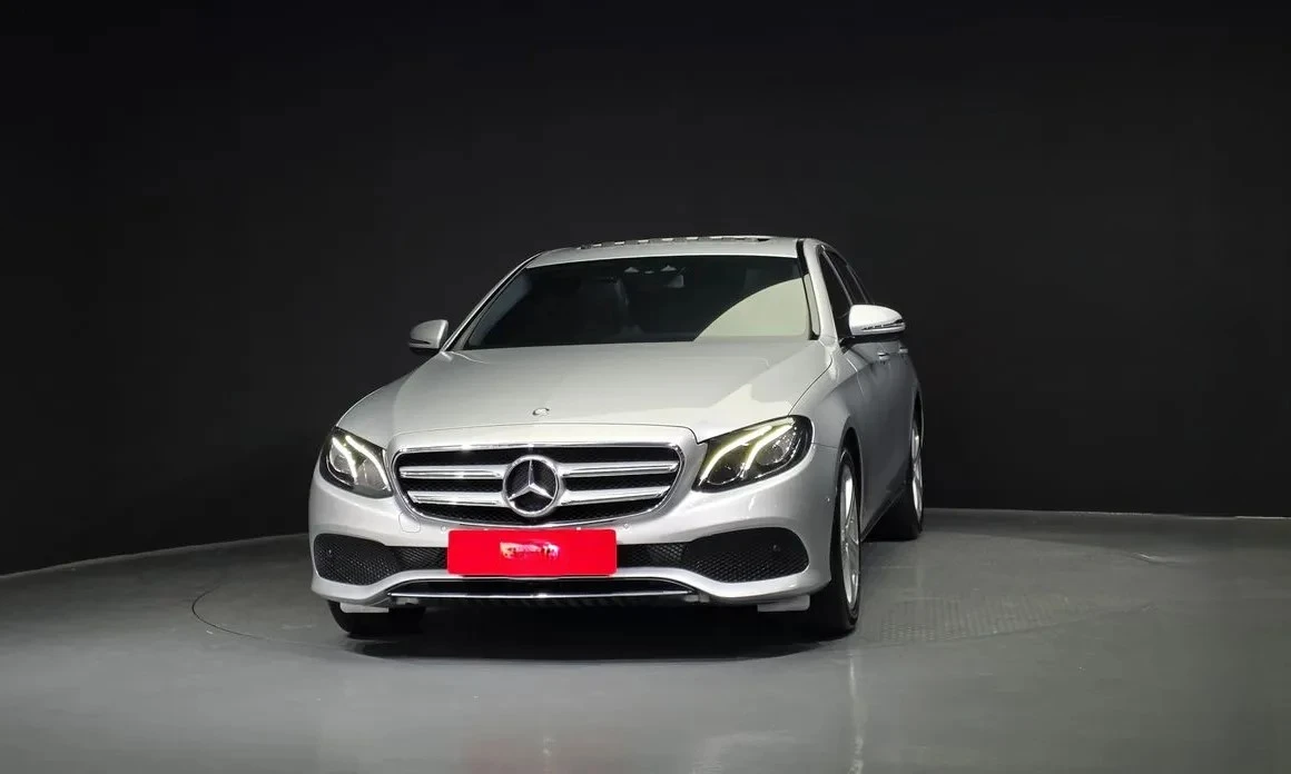 Mercedes-Benz E 200 W213 Disi/Navi/Подгрев/Обдухване, снимка 3 - Автомобили и джипове - 55077397