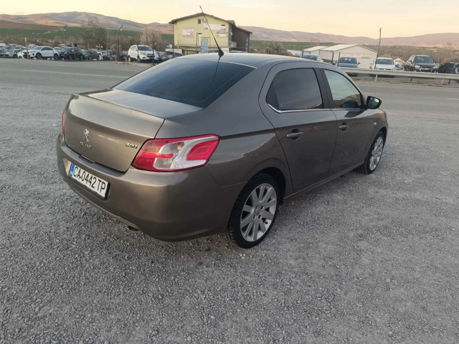 Peugeot 301 1.6hdi, снимка 4 - Автомобили и джипове - 55153765