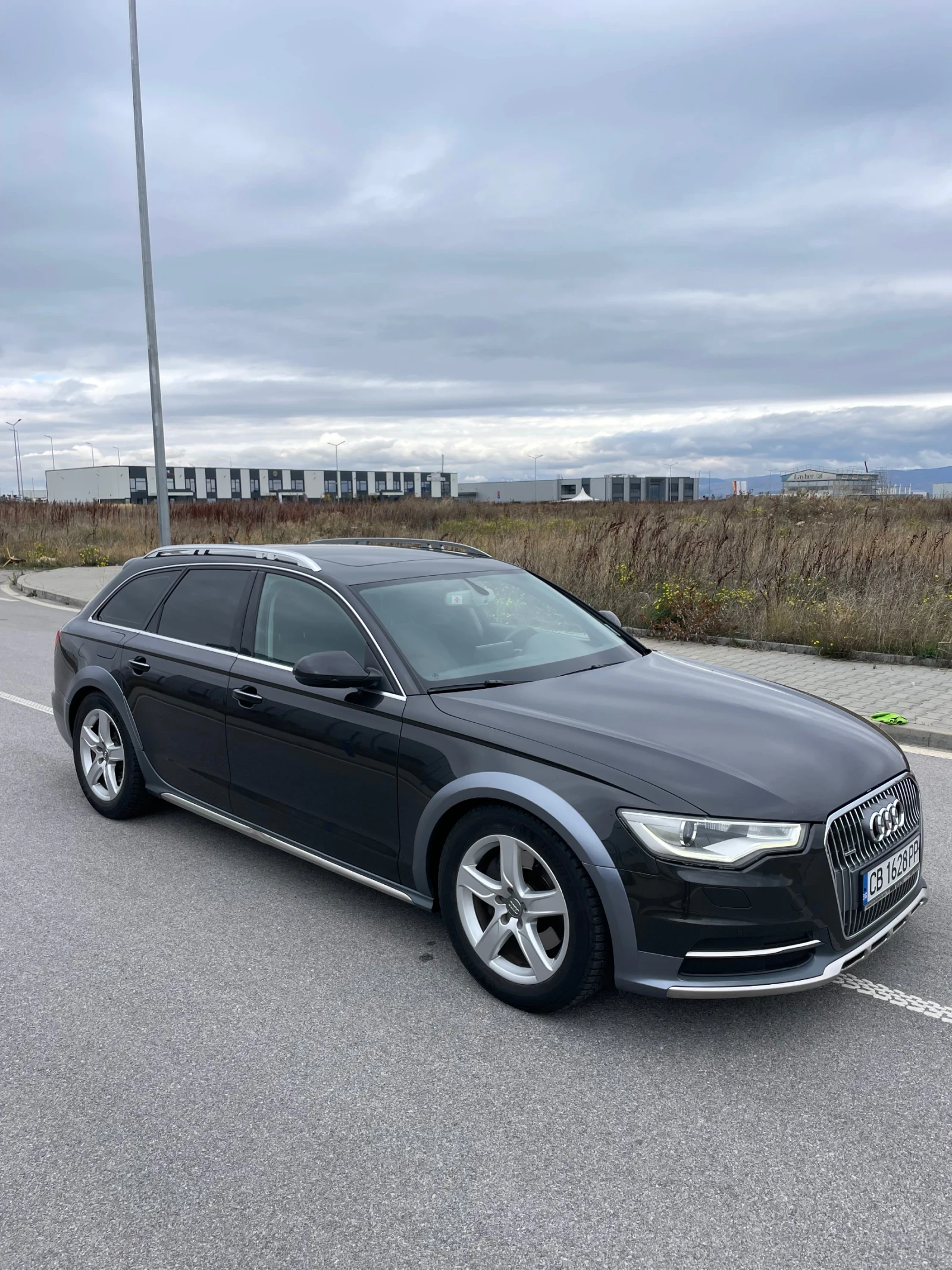 Audi A6 Allroad 3.0Tdi 245hp Pano, Carplay, Tv, снимка 2 - Автомобили и джипове - 55753667