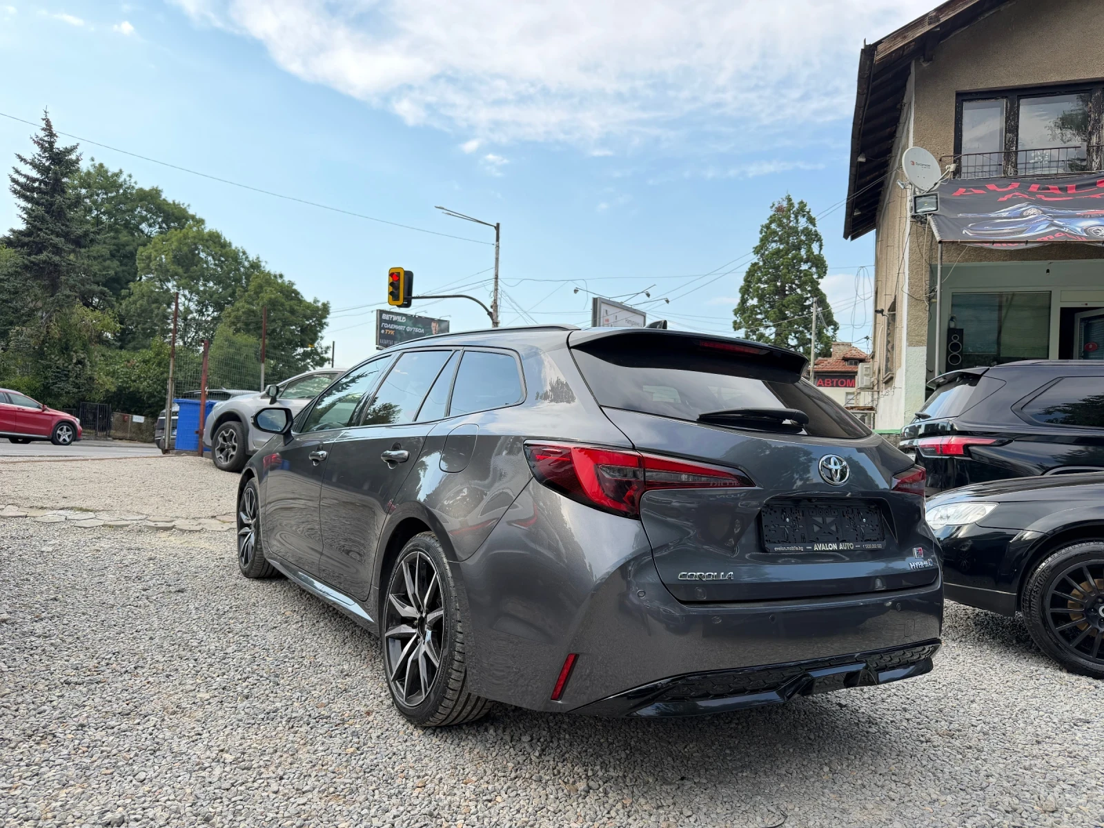 Toyota Corolla 1.8 GR* Facelift* HEV* Head-Up display, снимка 4 - Автомобили и джипове - 56002563