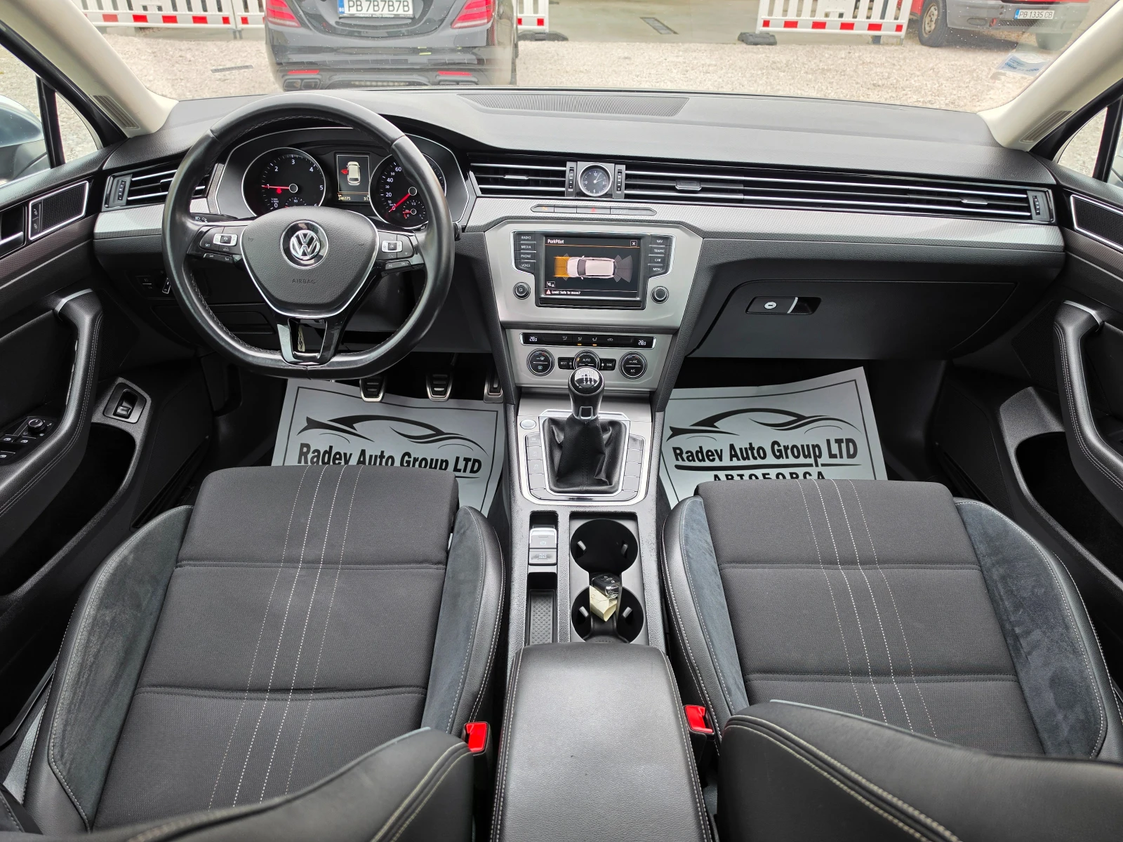 VW Passat ALLTRACK 2.0TDI /6-Скорости/LED/NAVI/4X4/, снимка 11 - Автомобили и джипове - 56272244
