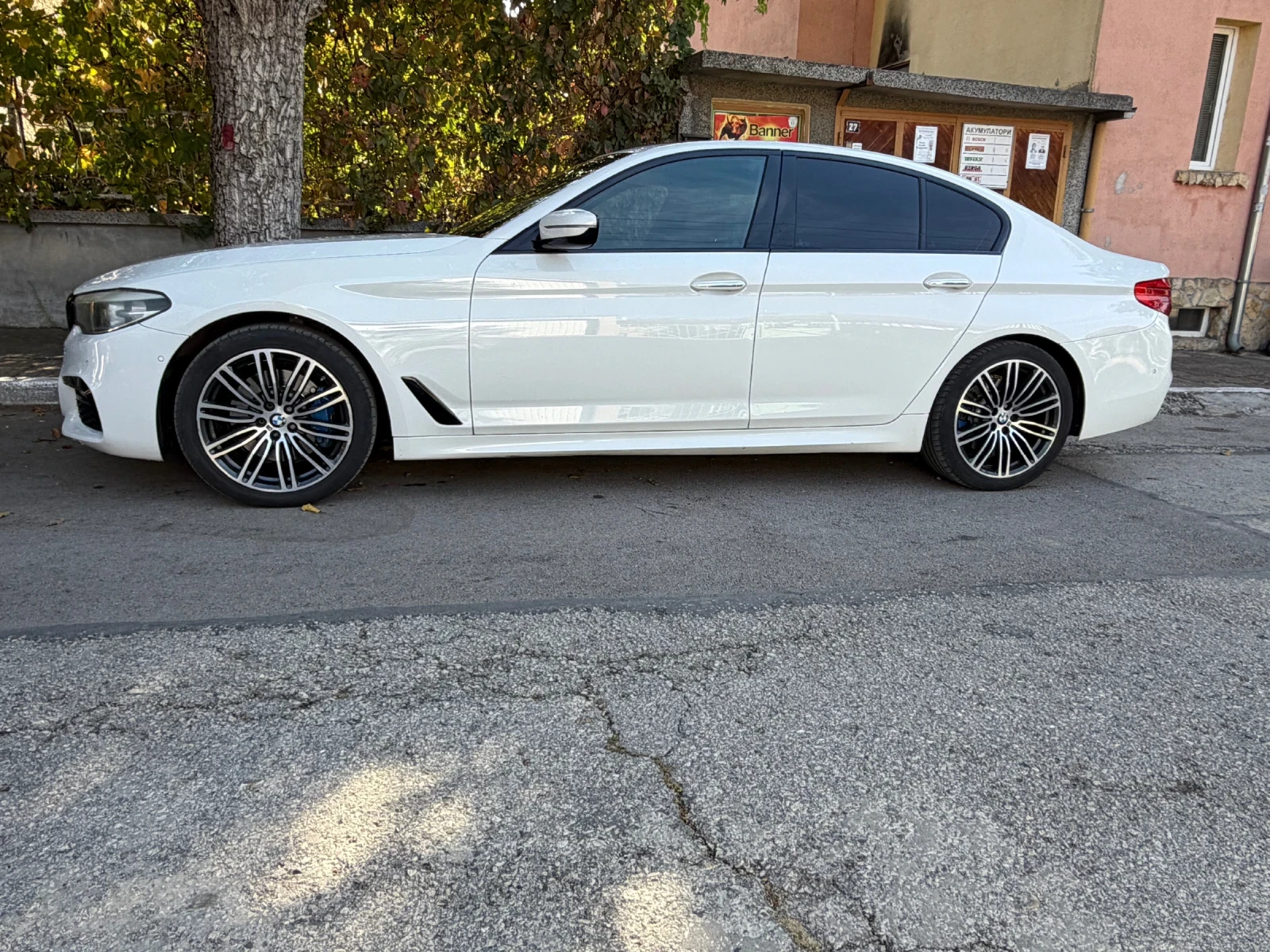 BMW 530, снимка 2 - Автомобили и джипове - 56409193
