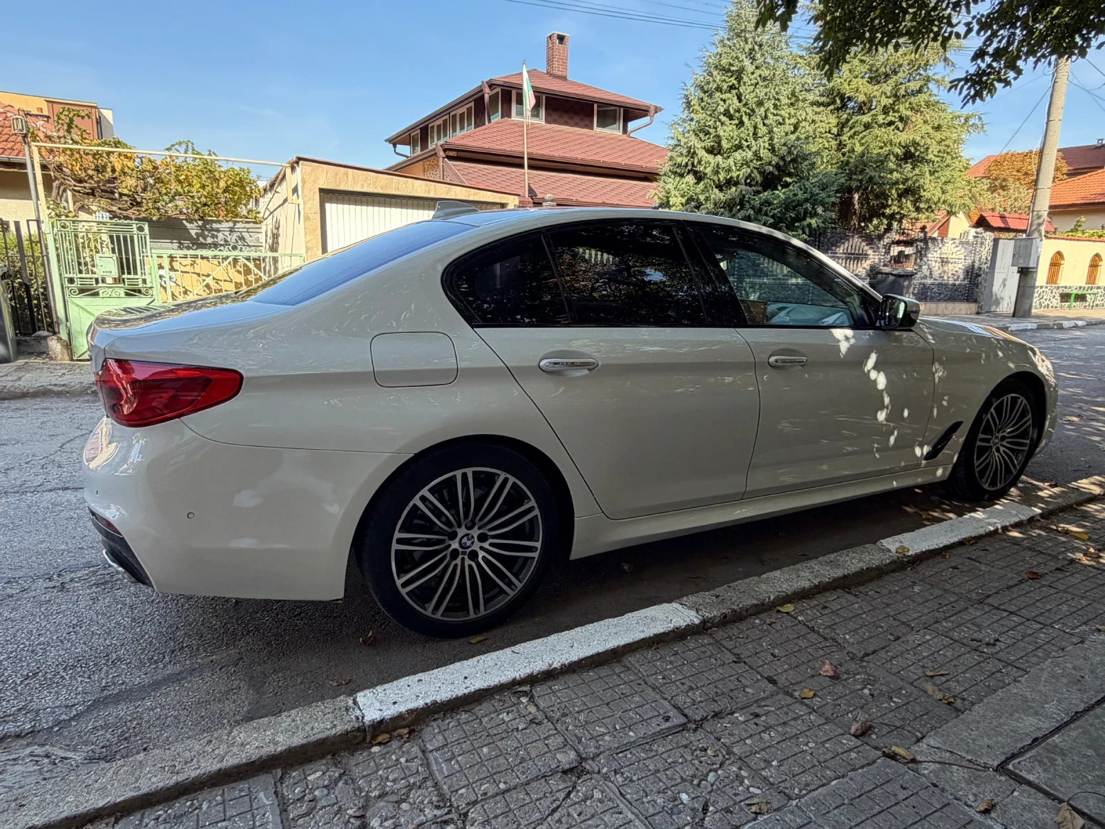 BMW 530, снимка 4 - Автомобили и джипове - 56409193